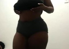 Femme noire sexy bbw (belles femmes rondes)