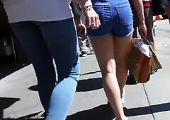 Bootycruise: Asiático Nenas Leg Arte 29: Pantalones cortos de mezclilla azul
