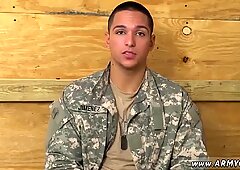 Bulu pria muda militer dan marine pria telanjang publik gay xxx